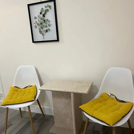 Studio Wifi Pool And Parking Place Appartement Antibes